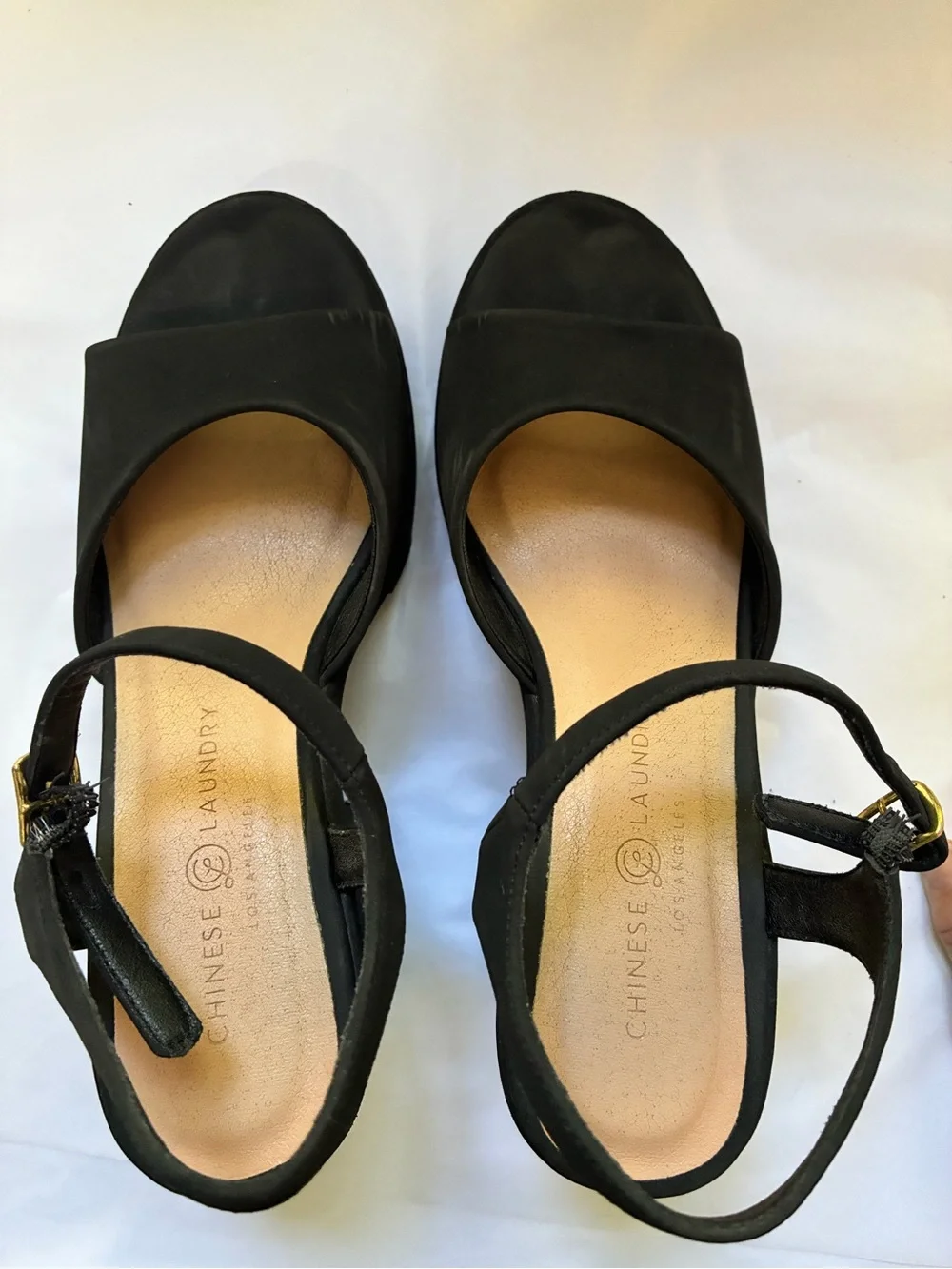 Vtg Chinese Laundry y2k Black velvet faux suede platform block Slingback Sandals